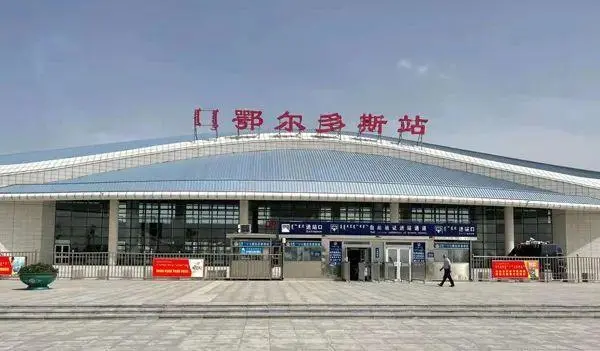 佛山到鄂尔多斯搬家物流公司-佛山到鄂尔多斯搬家货运专线-鄂尔多斯整车零担搬家报价