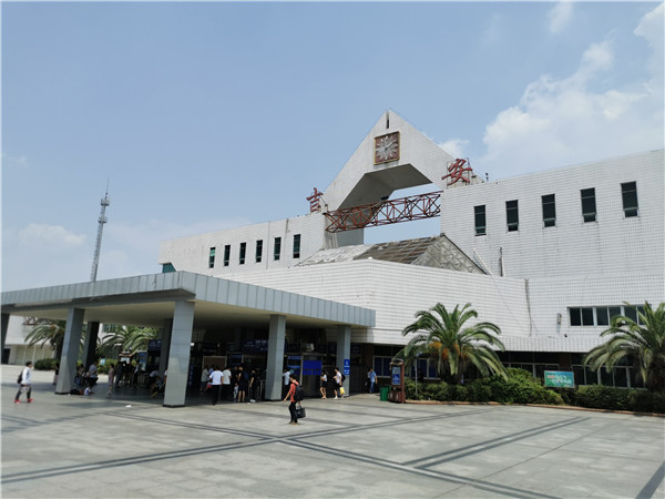 佛山到吉安搬家物流公司-佛山到吉安搬家货运专线-吉安整车零担搬家报价